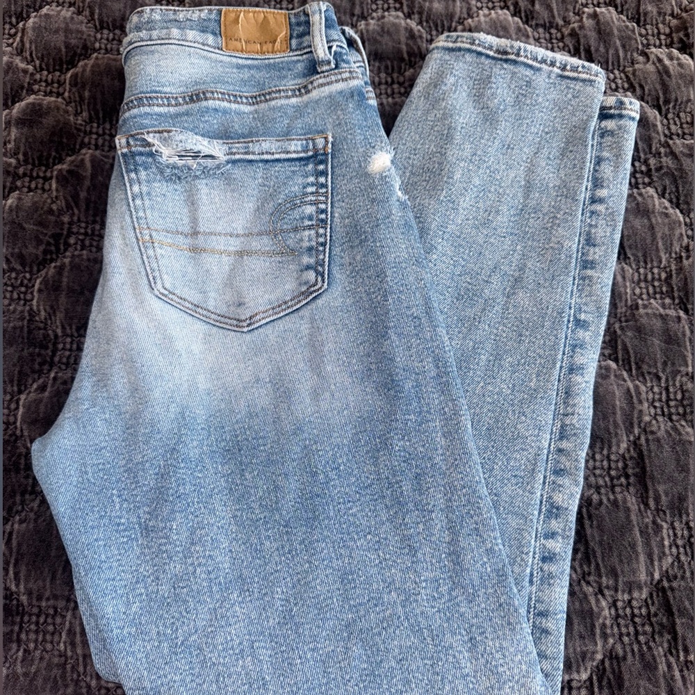 ❌SOLD❌American Eagle Mom Jean Sz 2 Regular